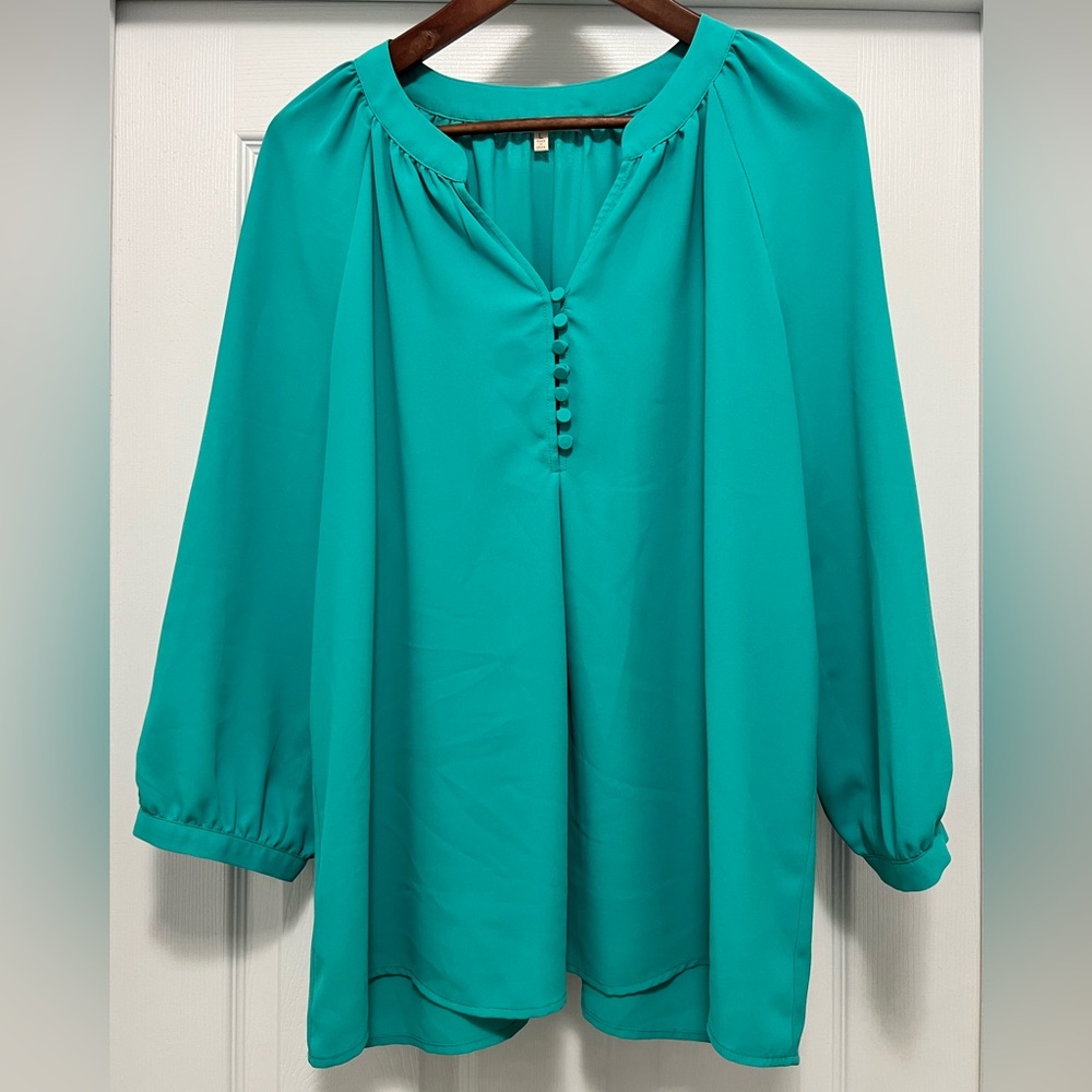 41 Hawthorn Jillian Button Henley Blouse